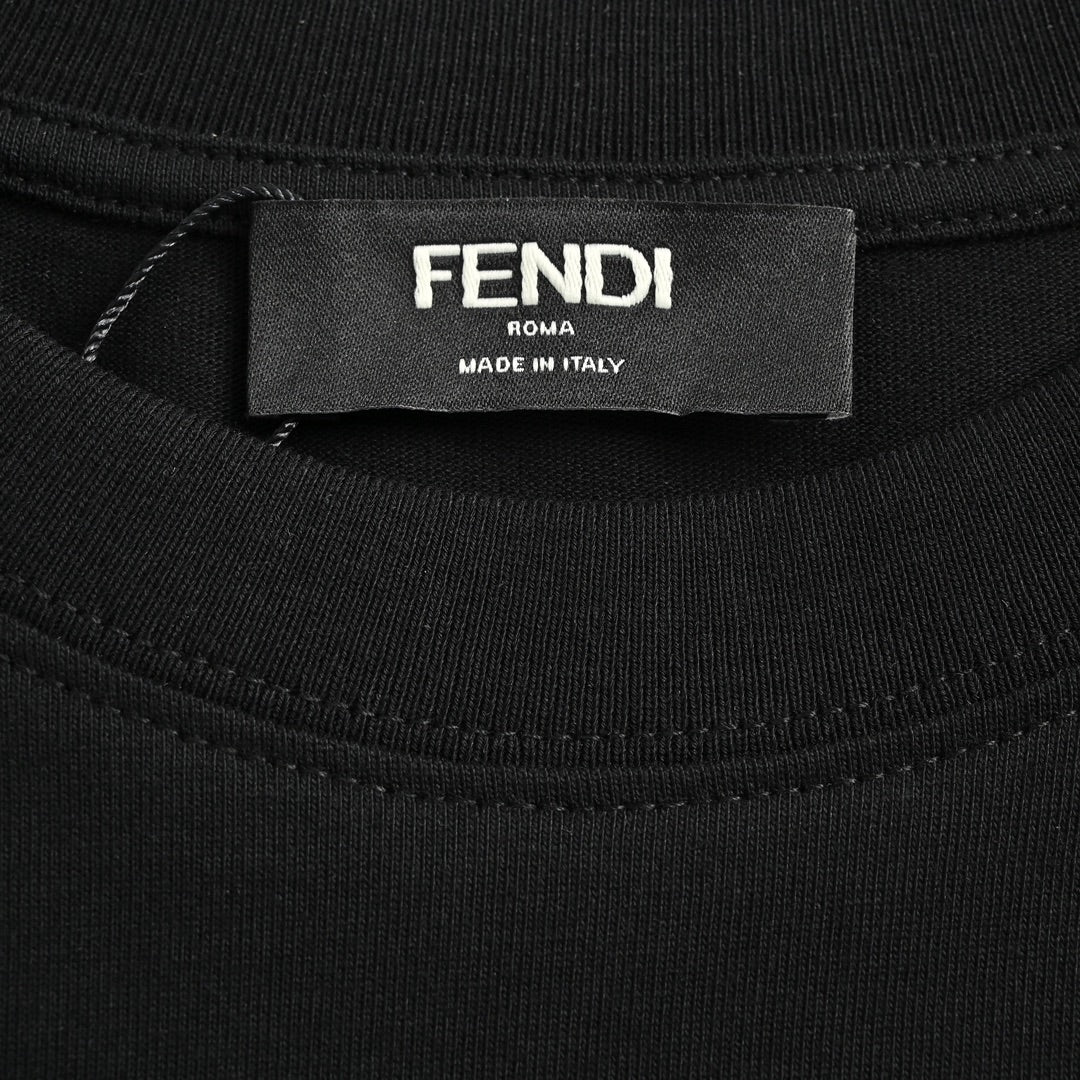 Kurze Ärmel mit kleinem Bären-Print 