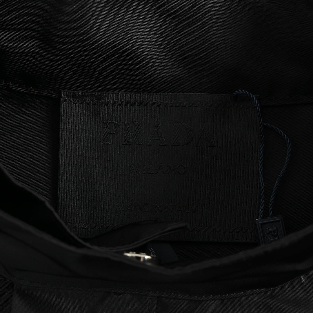 Hemdjacke aus Nylon mit Dreieckslogo