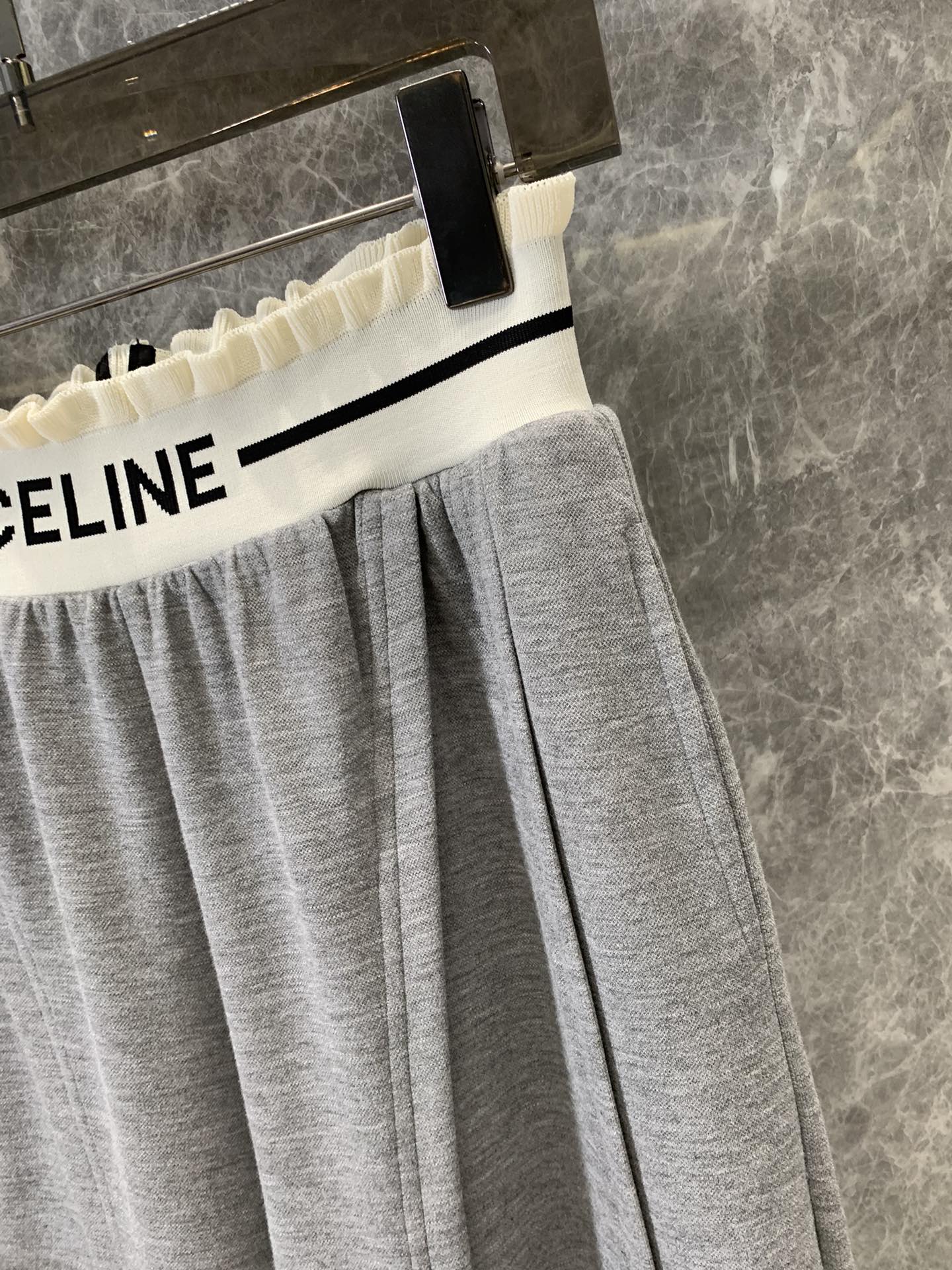 Pantalon décontracté à ourlet champignon et ceinture