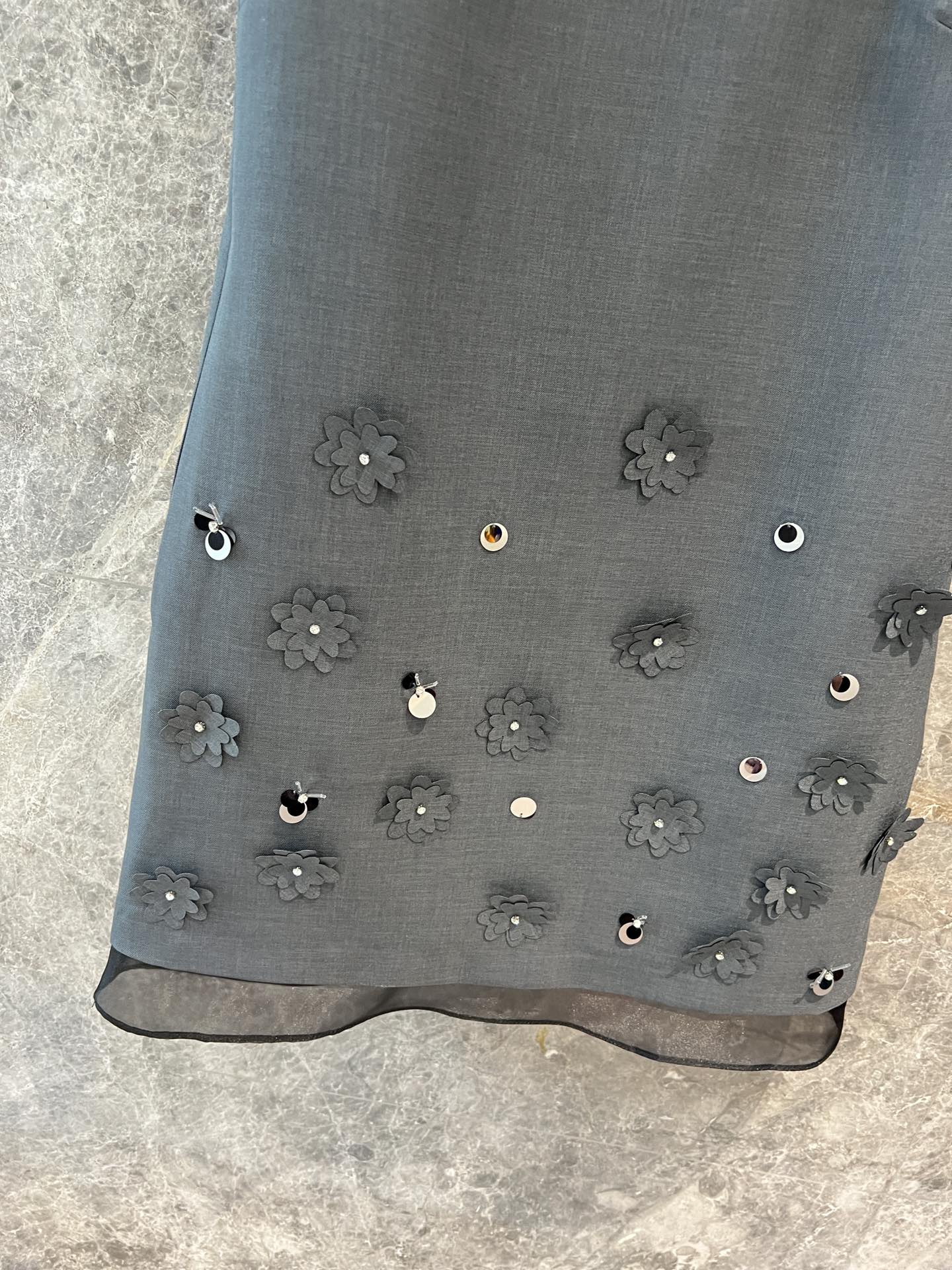 Schlichtes ärmelloses Westenkleid