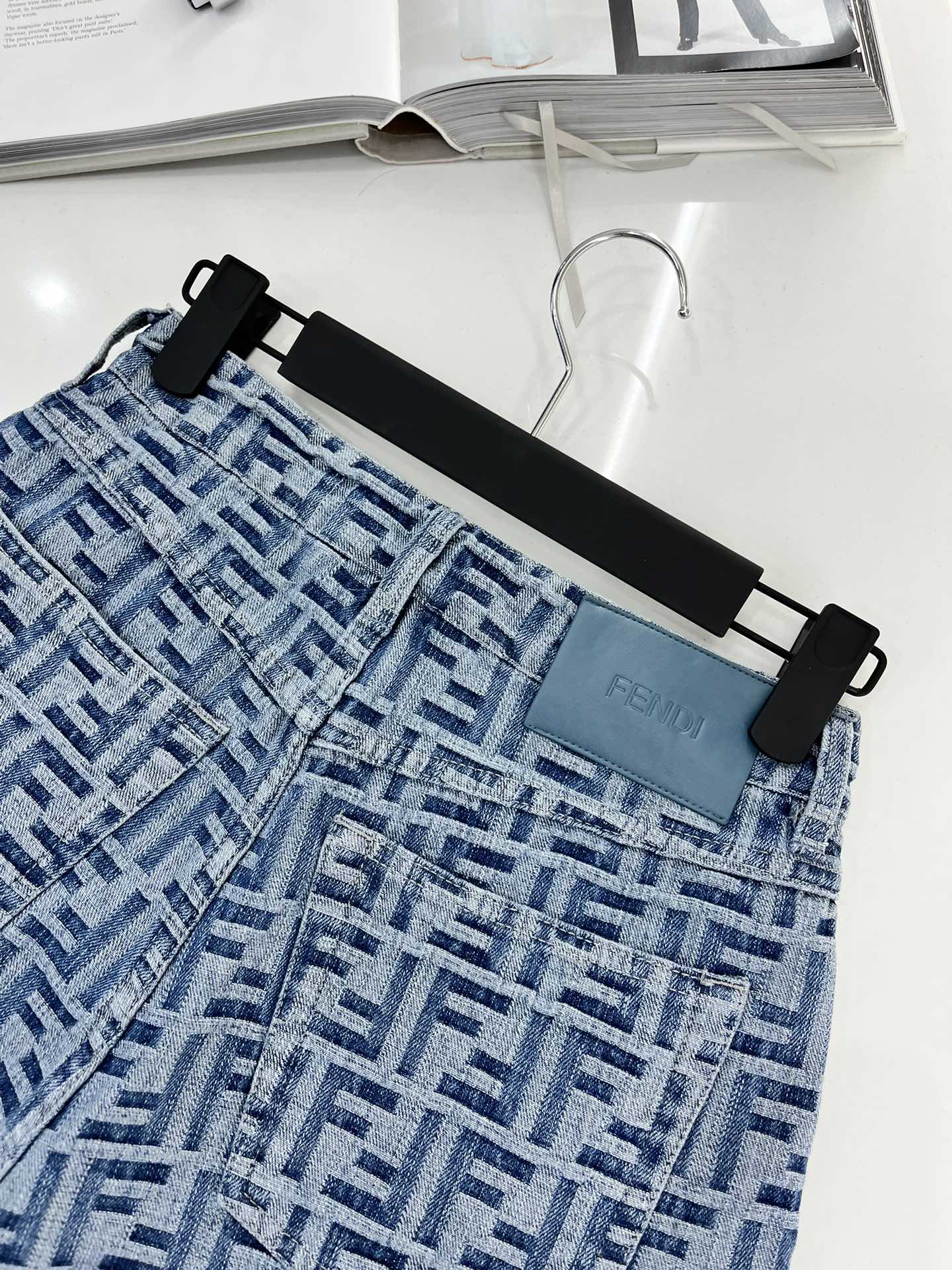 Bedruckte Jeansshorts