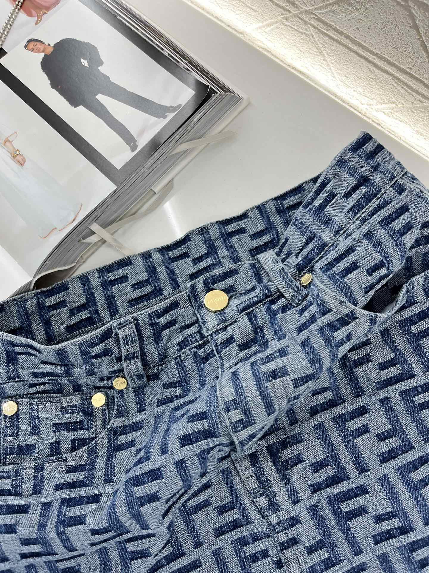 Bedruckte Jeansshorts