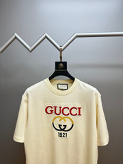 T-shirt brodé avec lettres
