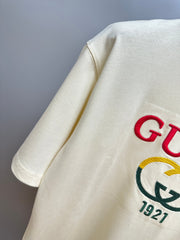 T-shirt brodé avec lettres