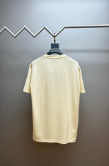 T-shirt brodé avec lettres