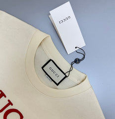T-shirt brodé avec lettres