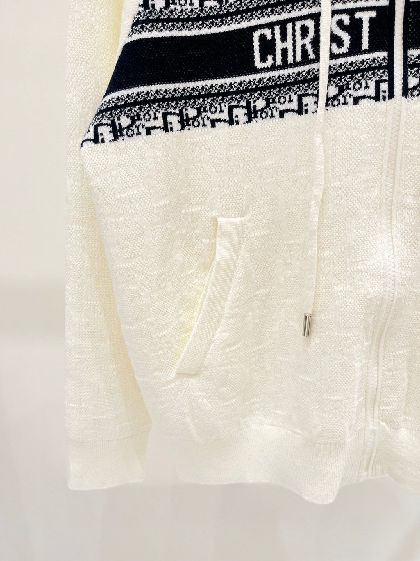 D Nouveau sweat à capuche avec monogramme et fermeture éclair en tricot à manches longues