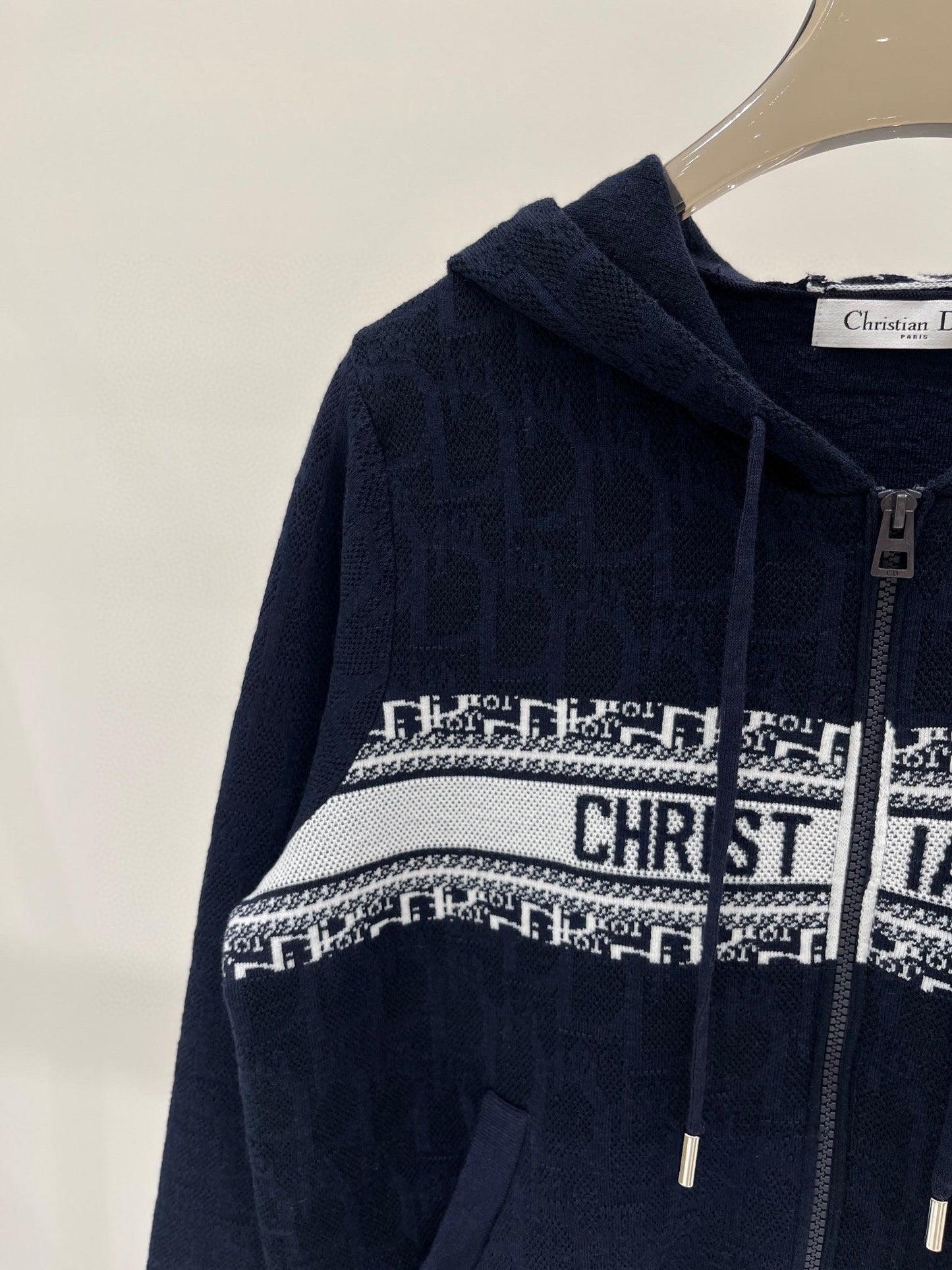 D Nouveau sweat à capuche avec monogramme et fermeture éclair en tricot à manches longues