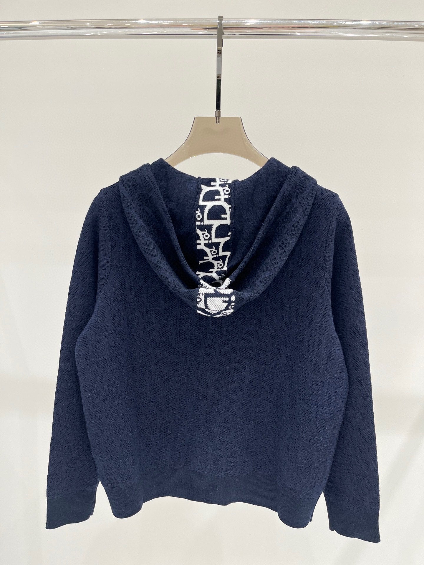 D Nouveau sweat à capuche avec monogramme et fermeture éclair en tricot à manches longues