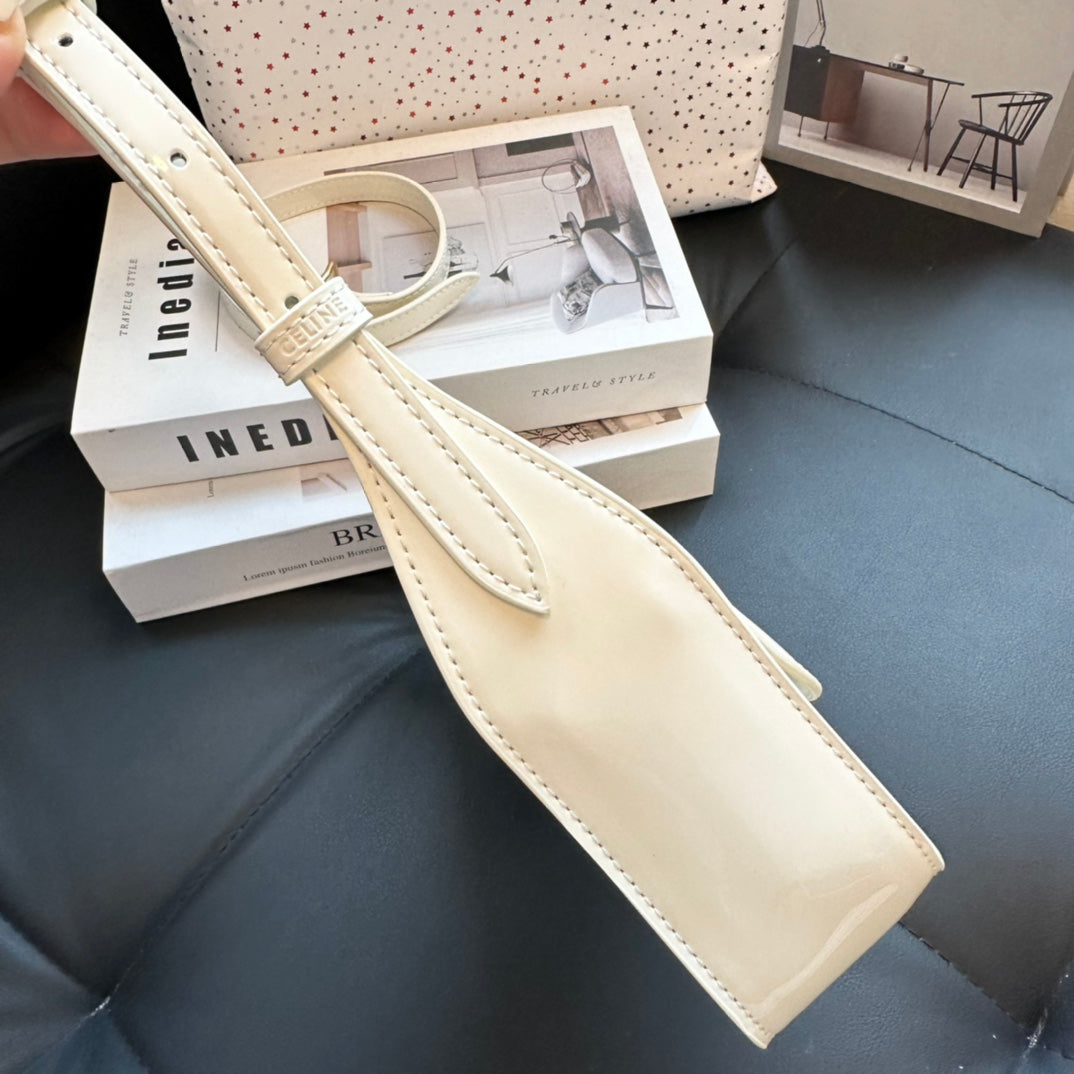 Sac en cuir de veau CC modèle numéro 67086 (25 × 15 × 7,5 cm)