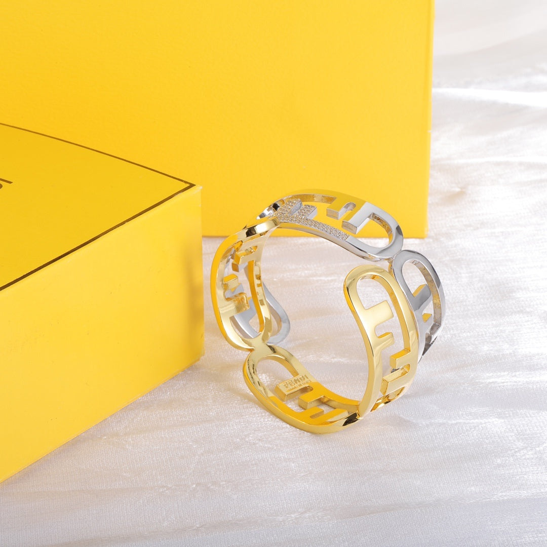 Neues Alphabet-Goldarmband