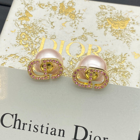 Nouvelles boucles d'oreilles en perles
